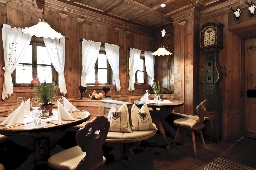 Hotel Gasthof Perauer Mayrhofen Extérieur photo